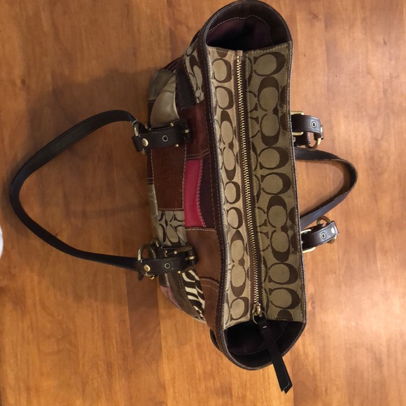 COACH TOTE HANDBAG/PURSE IN PATCHWORK GORGEOUS COLORS BOX & DUST BAG LUXURY🤎 - Picture 5 of 16